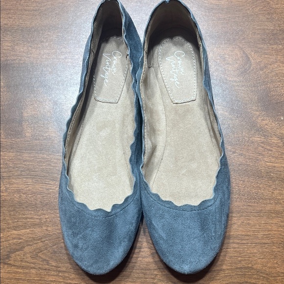 Crown Vintage Shoes - Crown Vintage Suede Scalloped Flats Charcoal Gray NEW